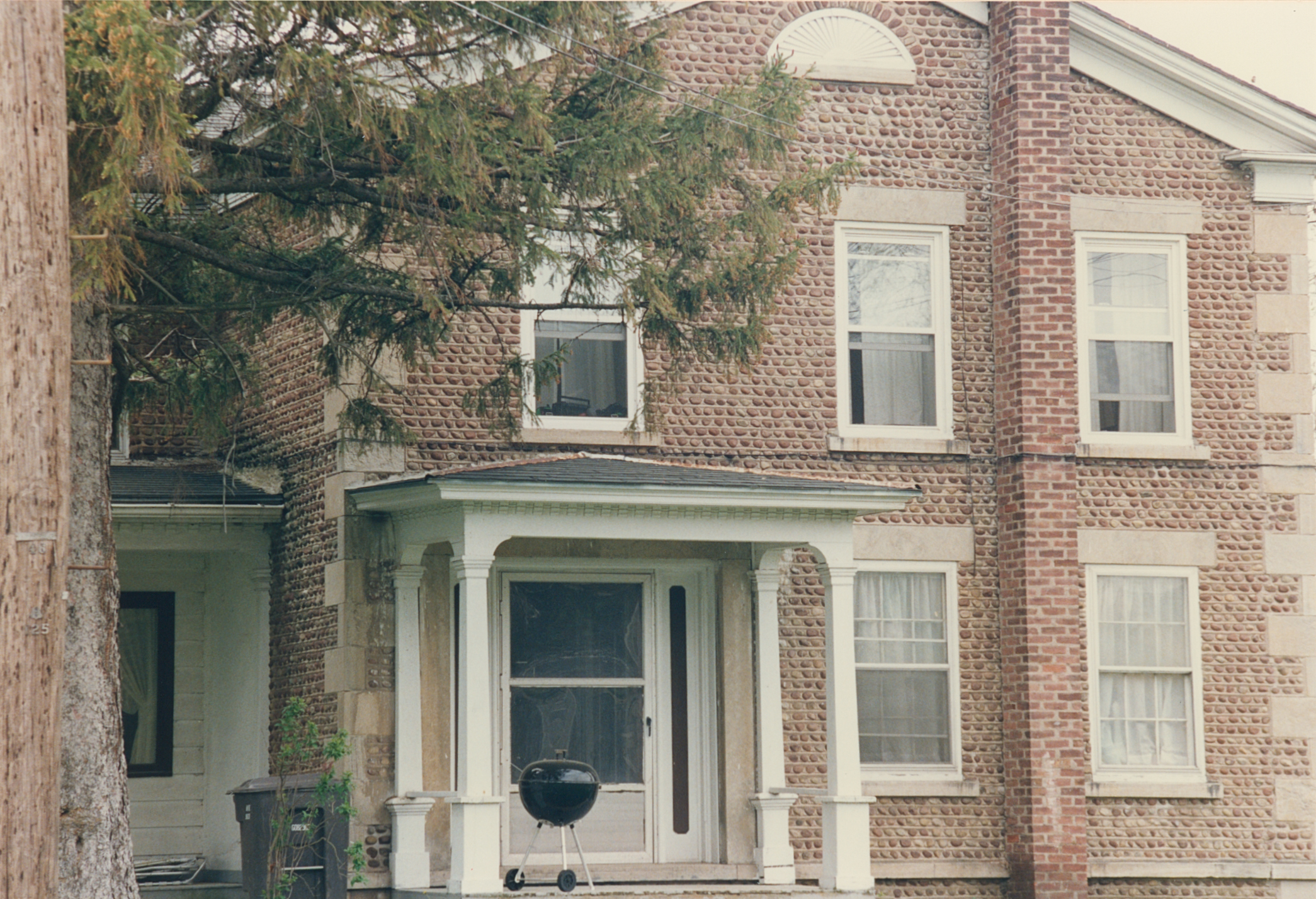 Mac-3 5 West Main St 4